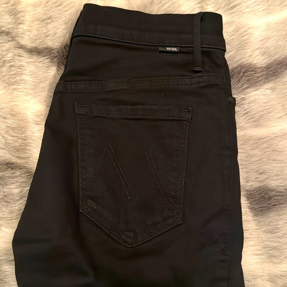 Mother Jean - Picture 7 of 7